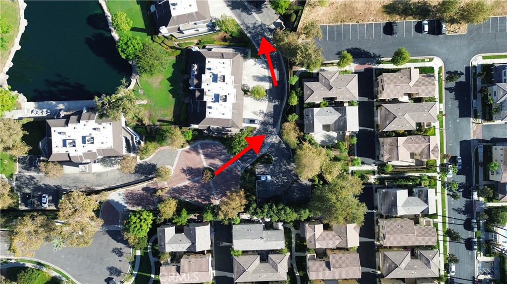 1033 Lakeview