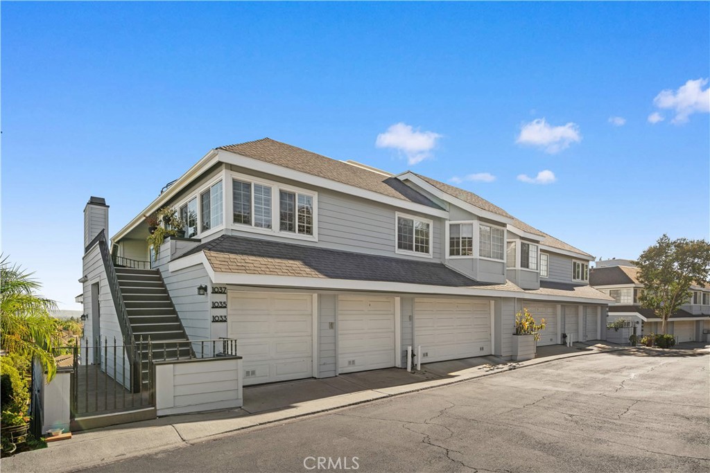 1033 Lakeview