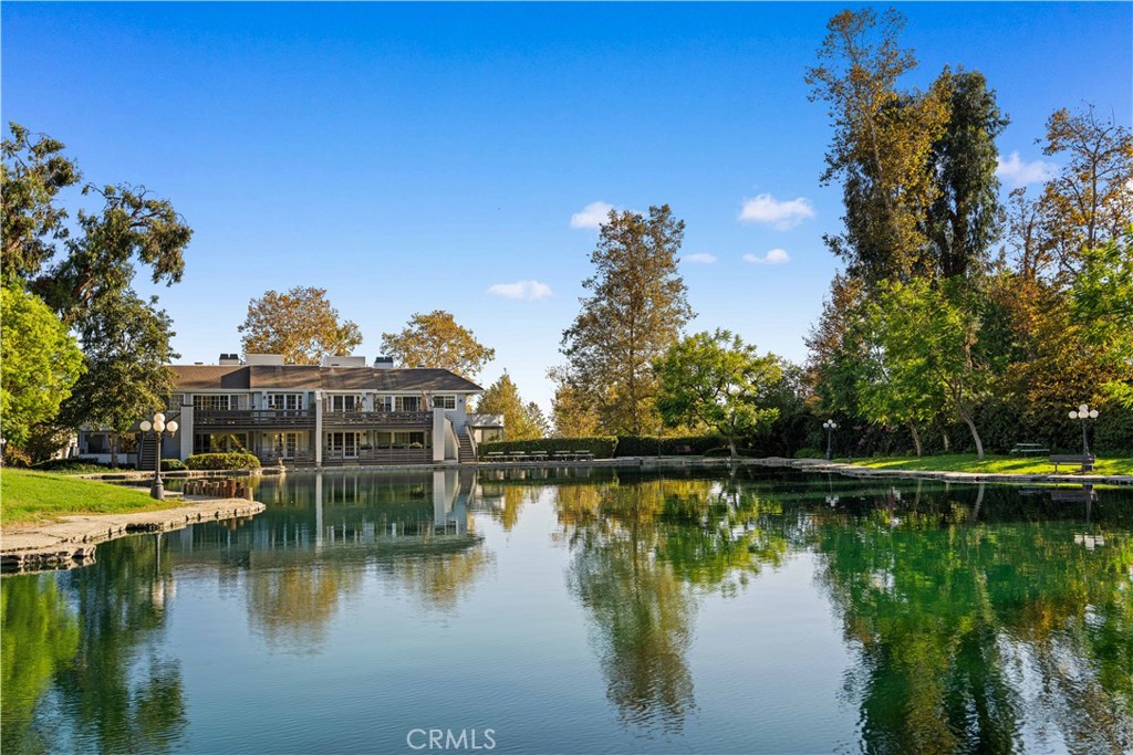 1033 Lakeview