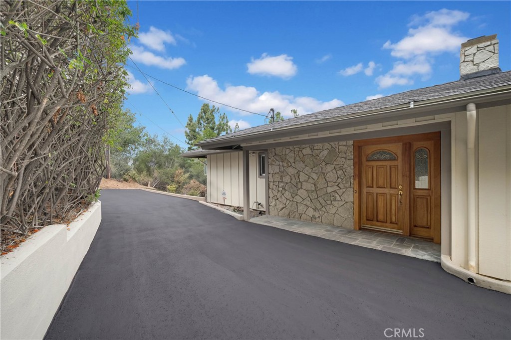 859 Saint Katherine