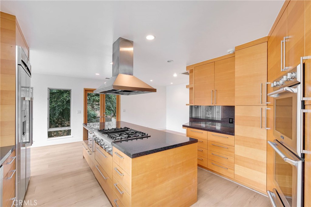 859 Saint Katherine