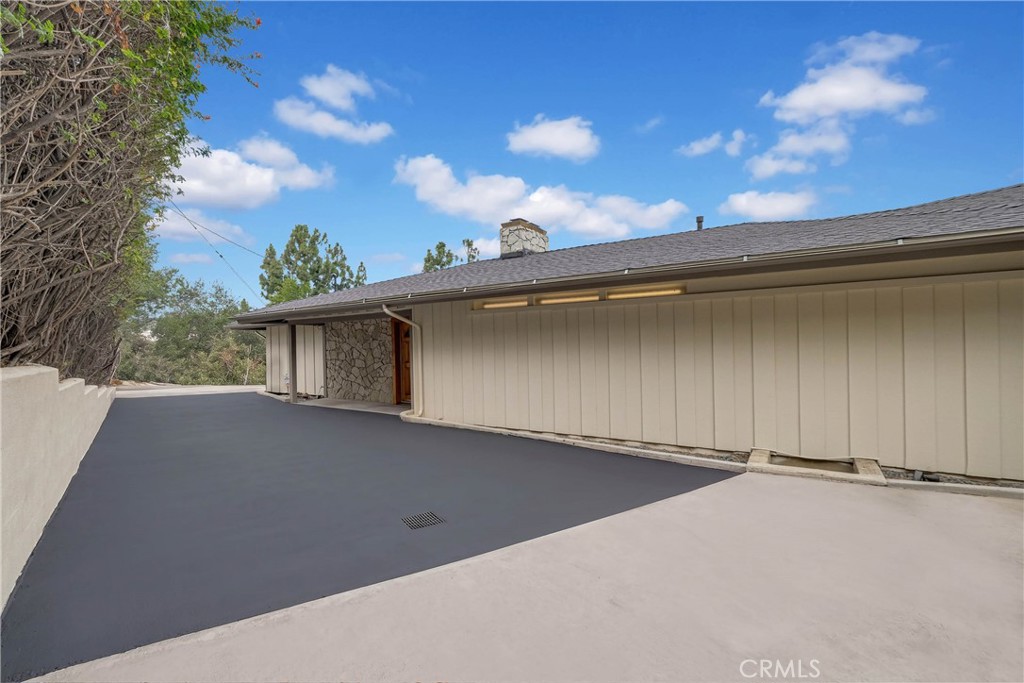 859 Saint Katherine