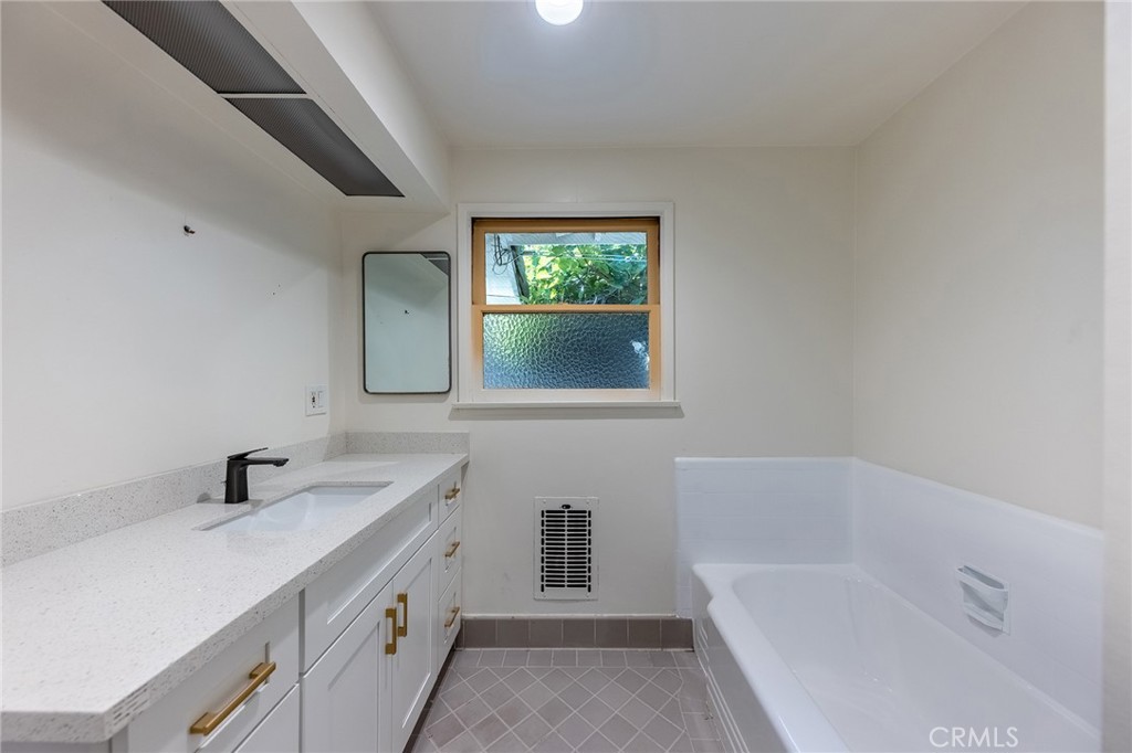 1137 Monte Verde