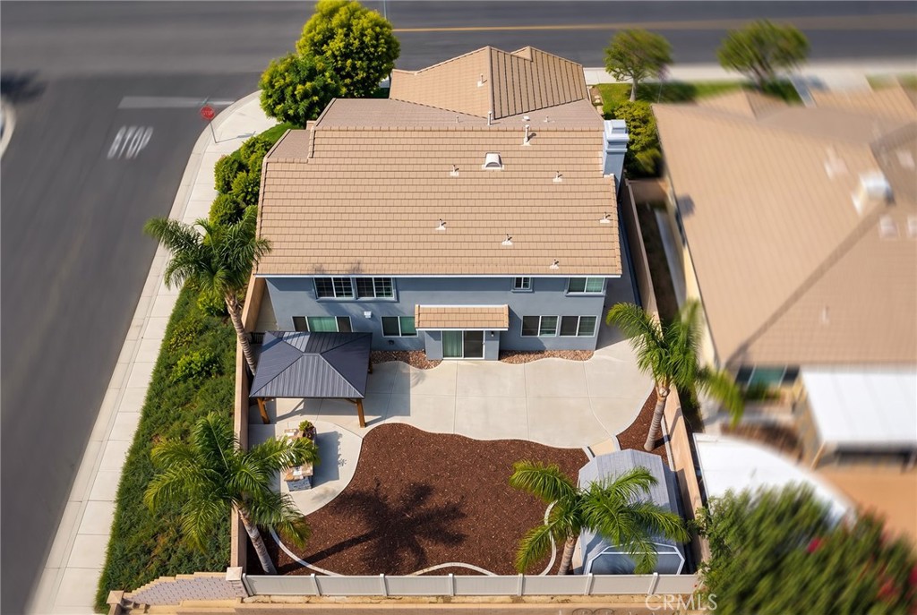 6912 Wells Springs