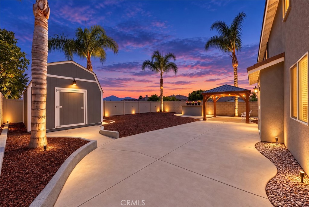 6912 Wells Springs