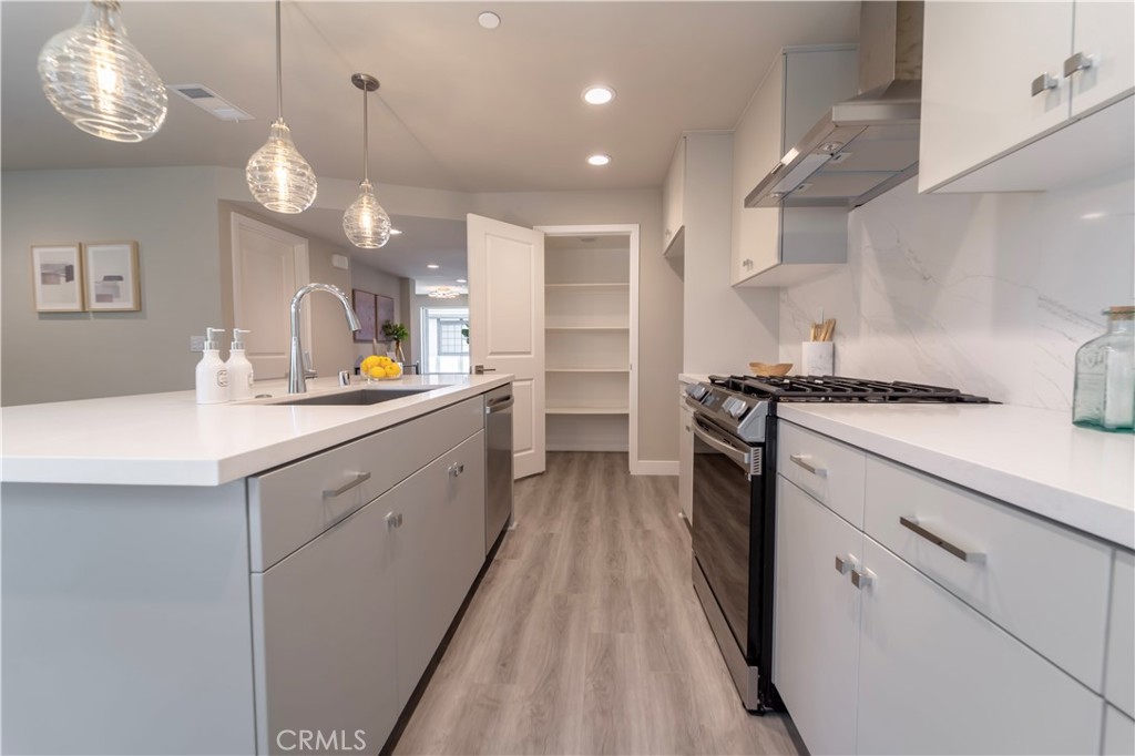 721 W Duarte Road A