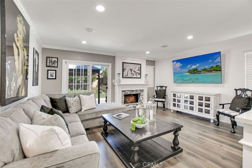 6 Quiet Hollow Road