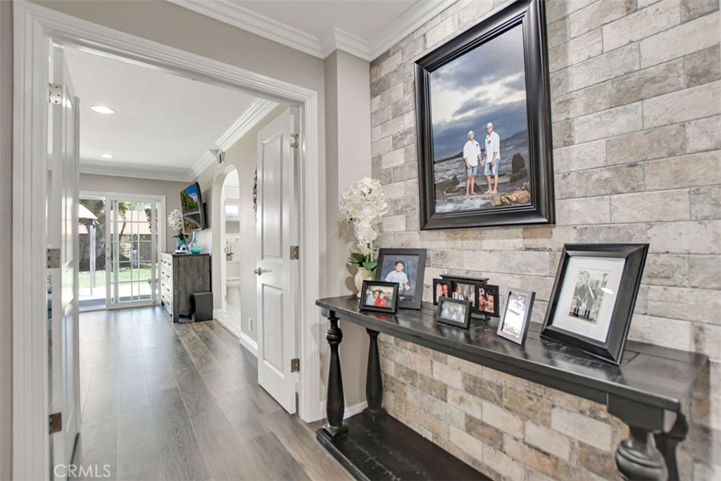 6 Quiet Hollow Road