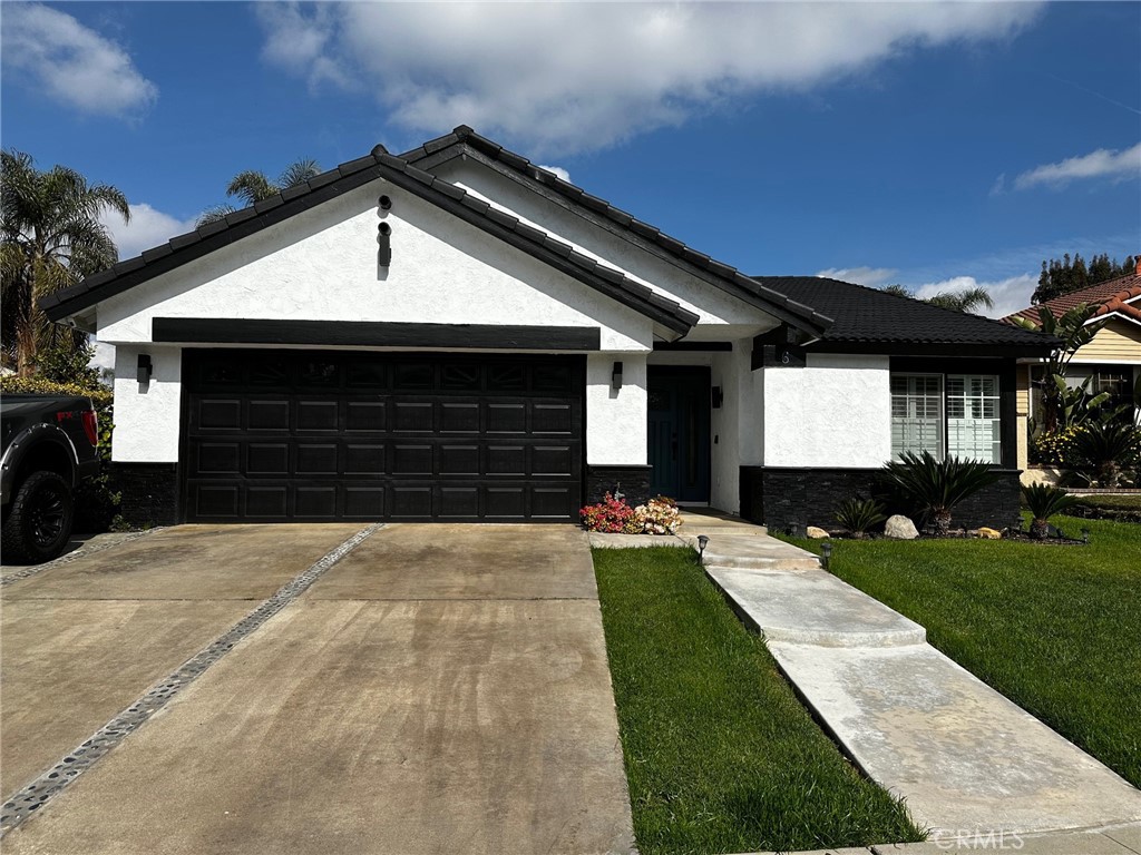 6 Quiet Hollow Road