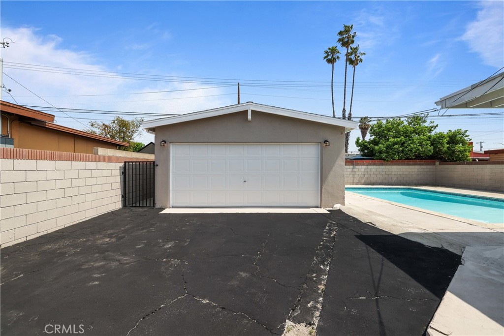 914 Greenberry Drive