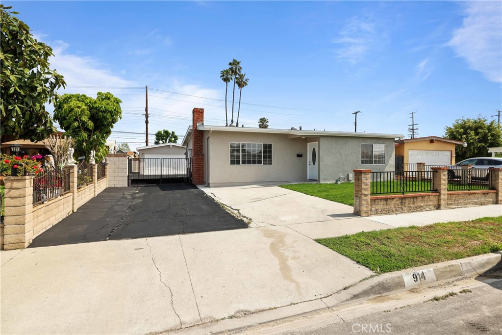 914 Greenberry Drive