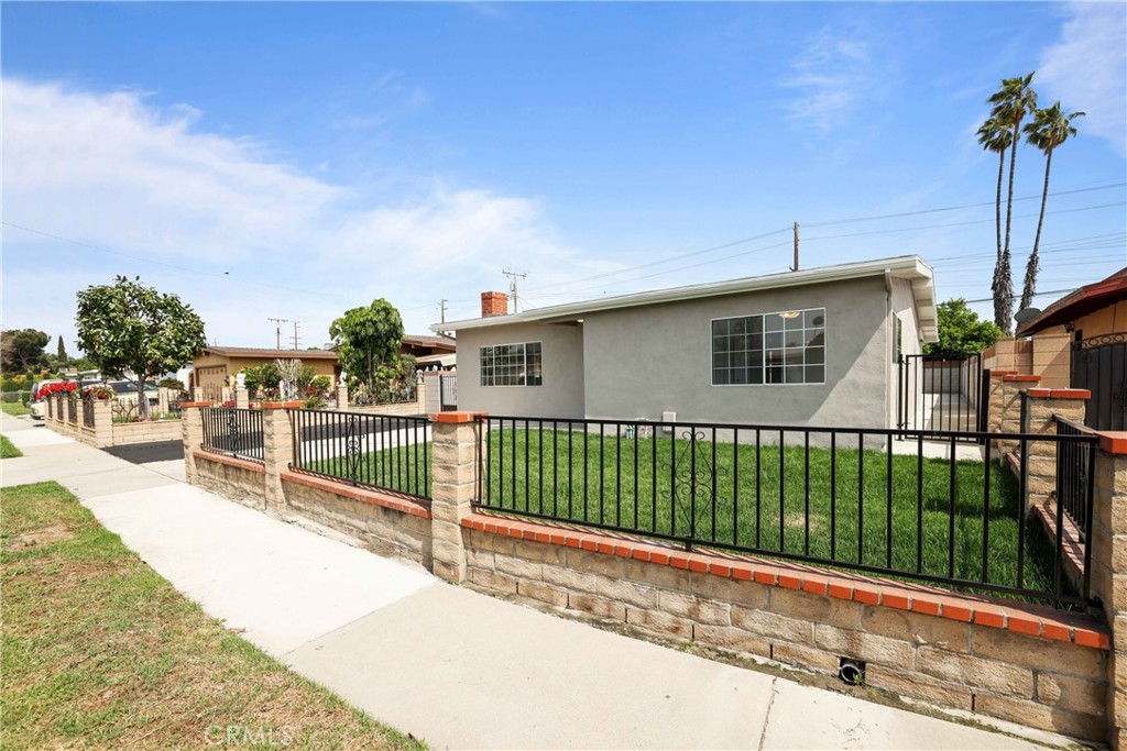 914 Greenberry Drive