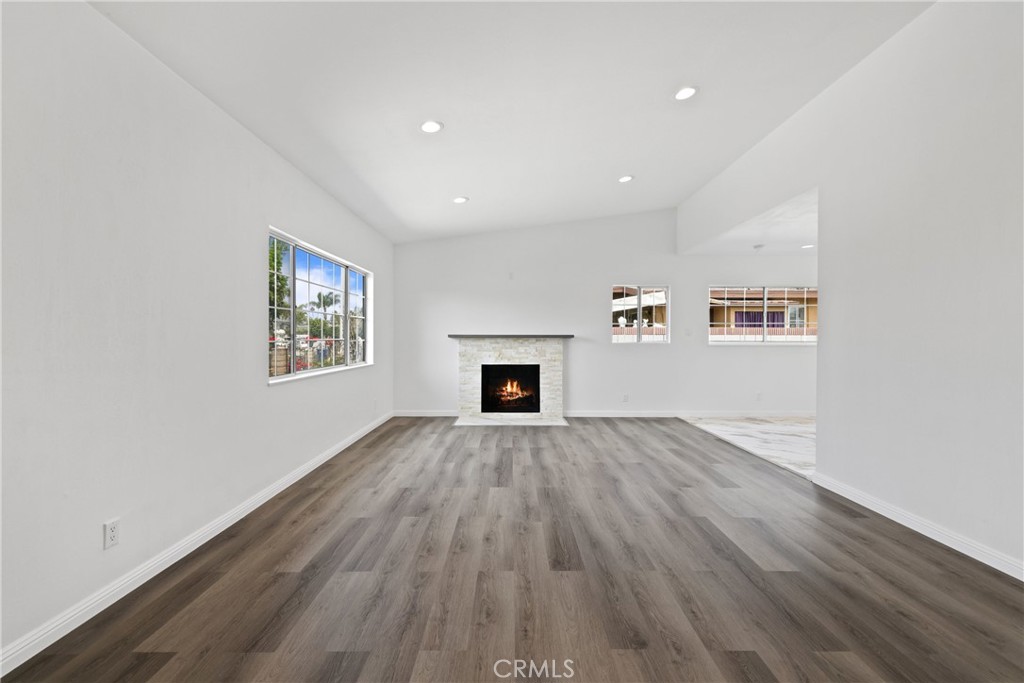 914 Greenberry Drive