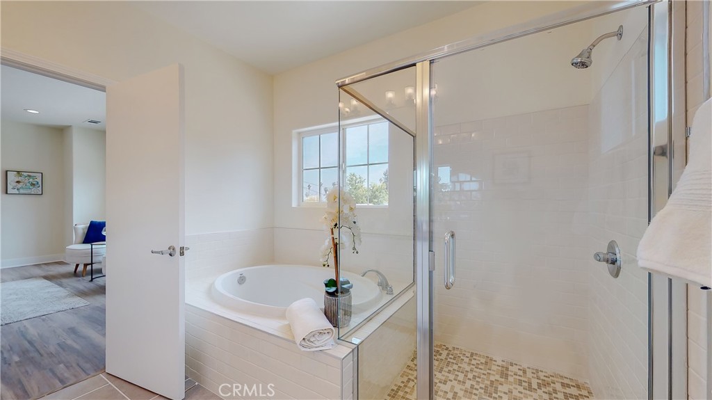 5563 N Burton Avenue