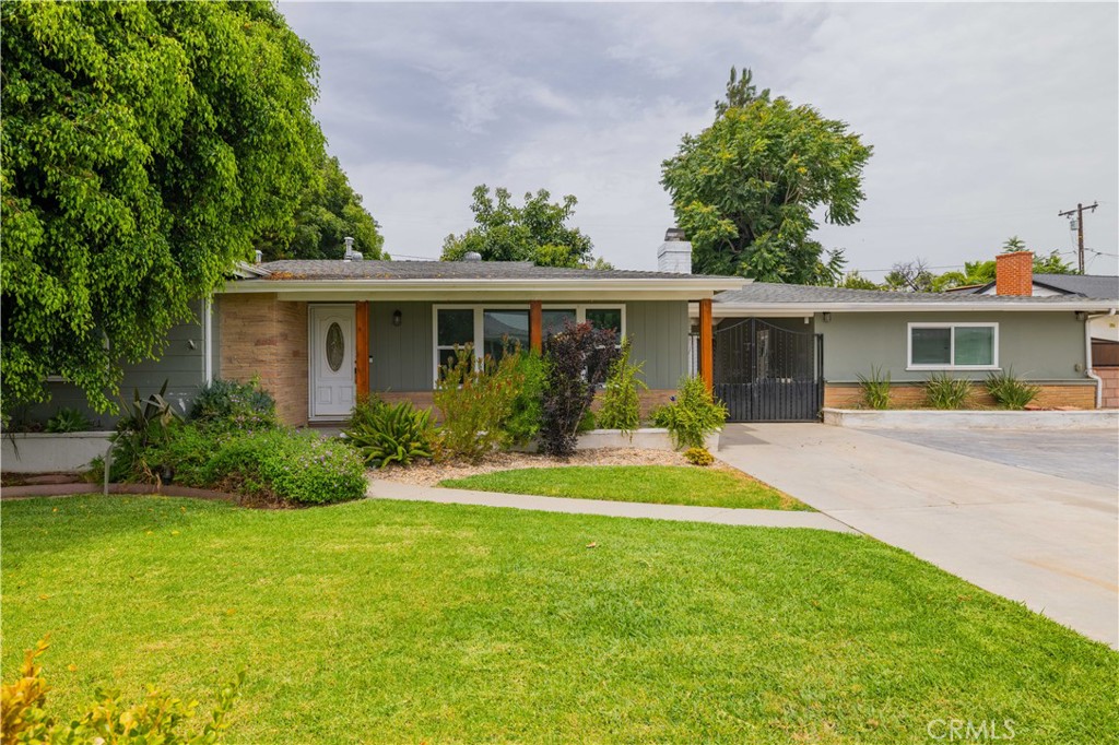 865 W Chester Road