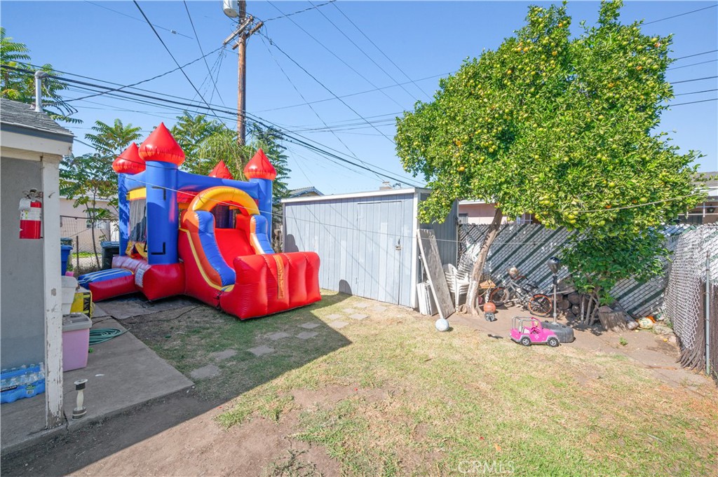 2645 Willard Avenue