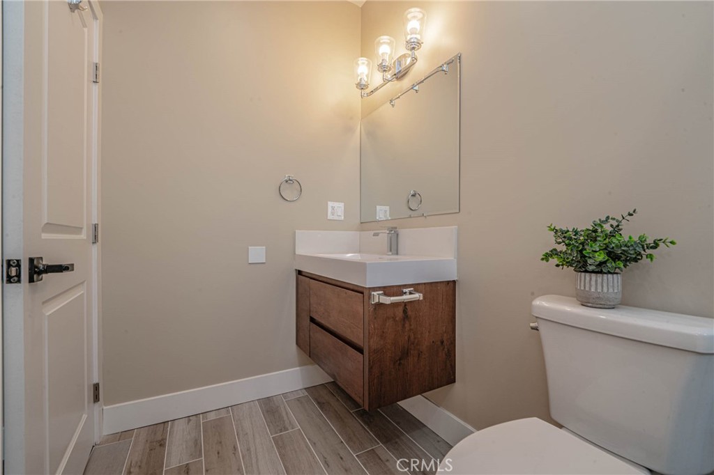 16634 Elmcroft Avenue