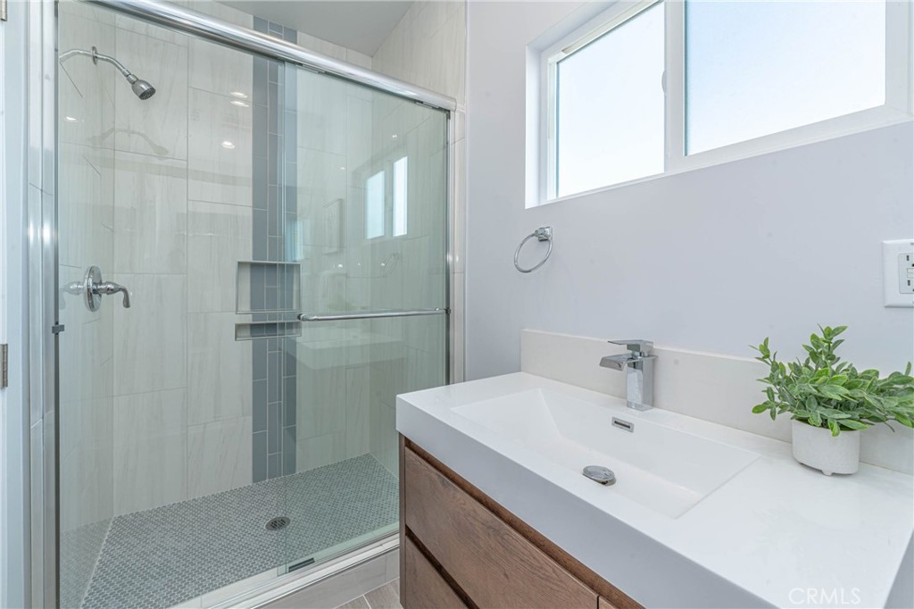 16634 Elmcroft Avenue