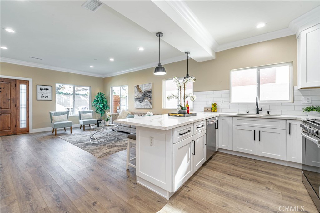 16634 Elmcroft Avenue