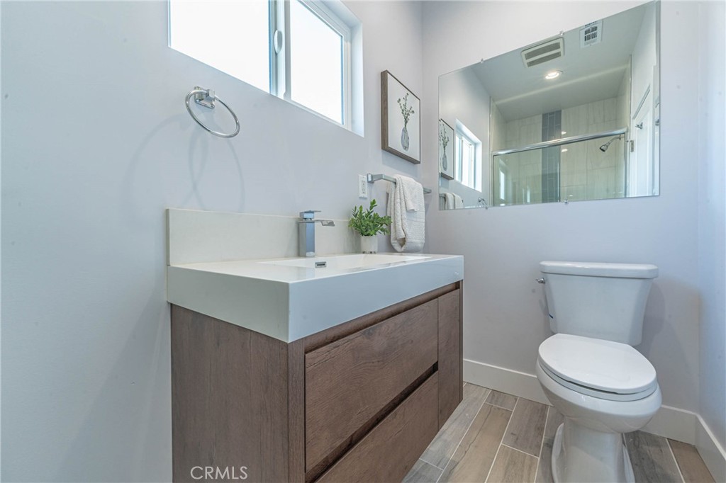 16634 Elmcroft Avenue