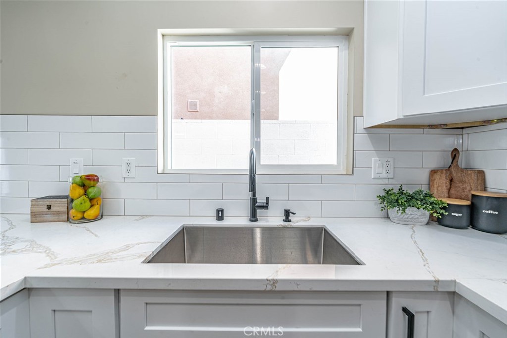 16634 Elmcroft Avenue