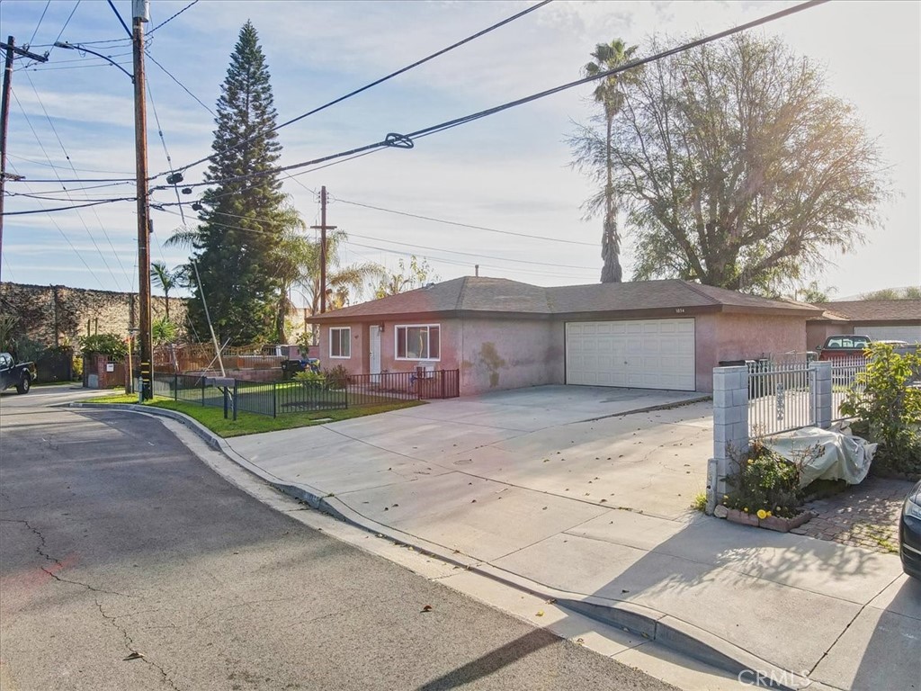 1032 Lexington Gallatin Road