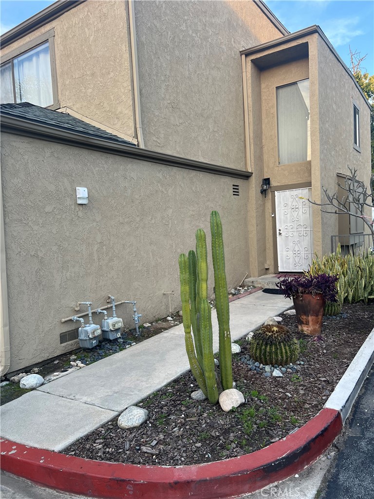 648 S Azusa Avenue 19