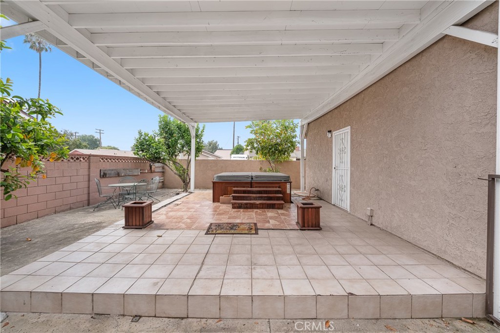 744 N Lark Ellen Avenue