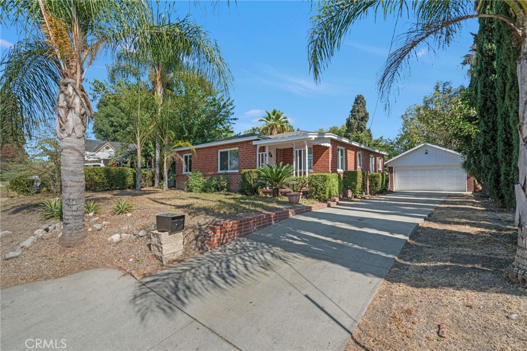 1674 Alameda Street