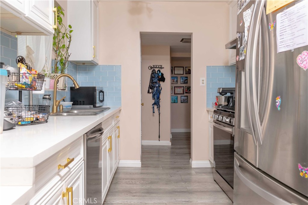 5303 Golden West Avenue