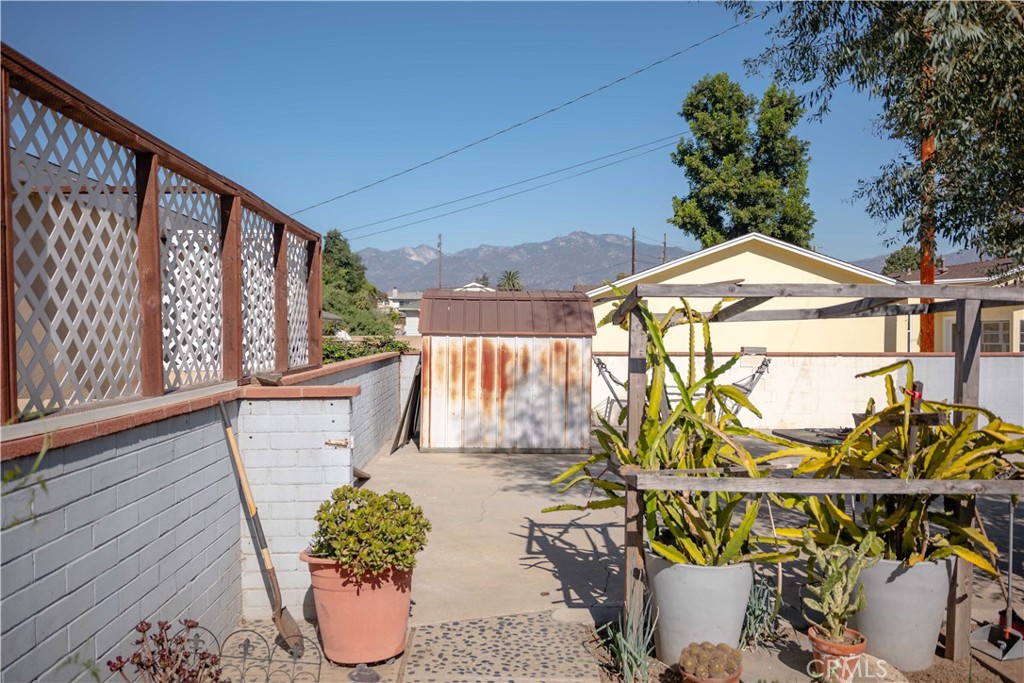 5303 Golden West Avenue