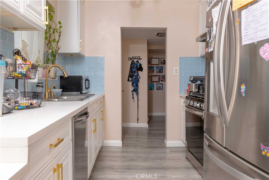 5303 Golden West Avenue