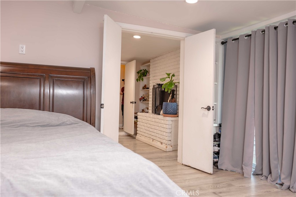 5303 Golden West Avenue