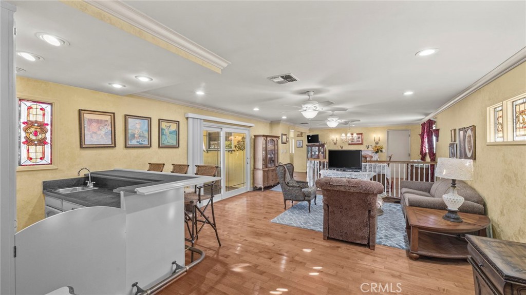 1219 S Santa Anita Avenue