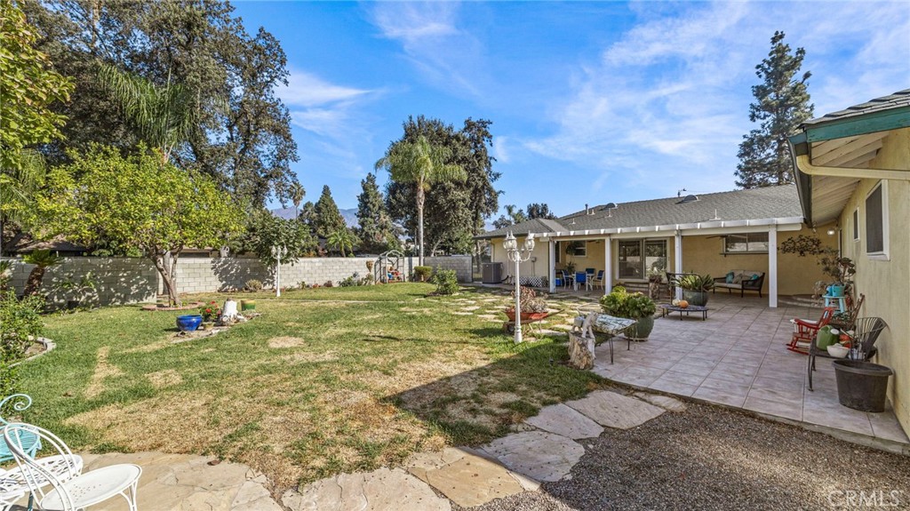 1219 S Santa Anita Avenue