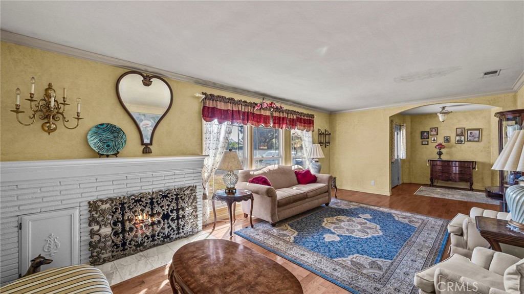 1219 S Santa Anita Avenue