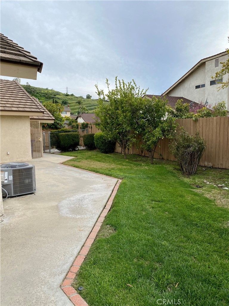 25488 Orange Crest Way