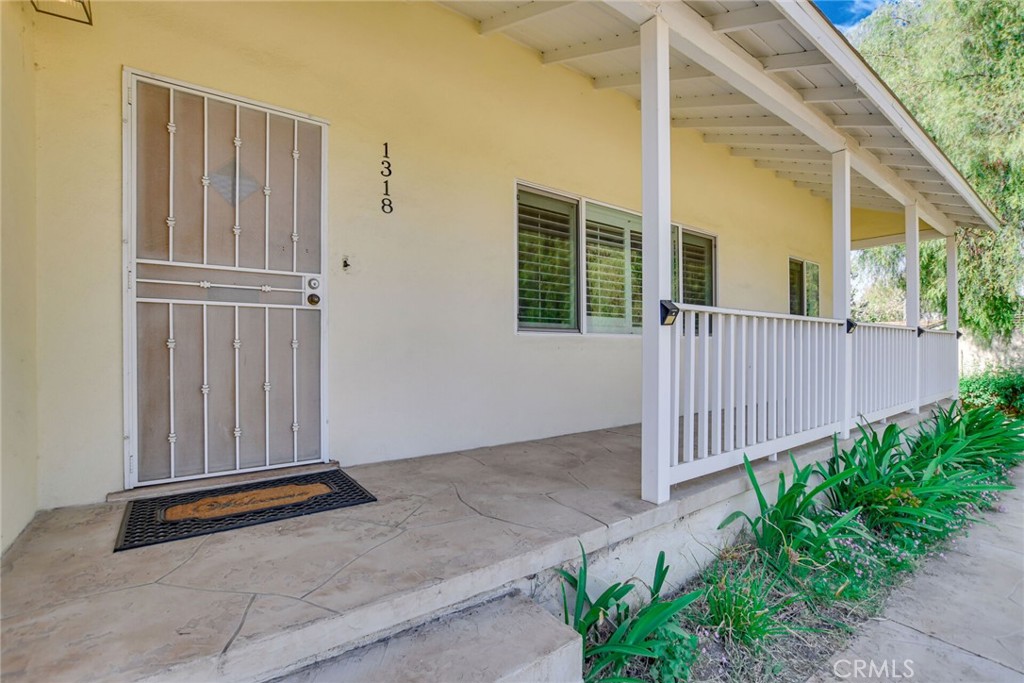 1318 Rolling Hills Road