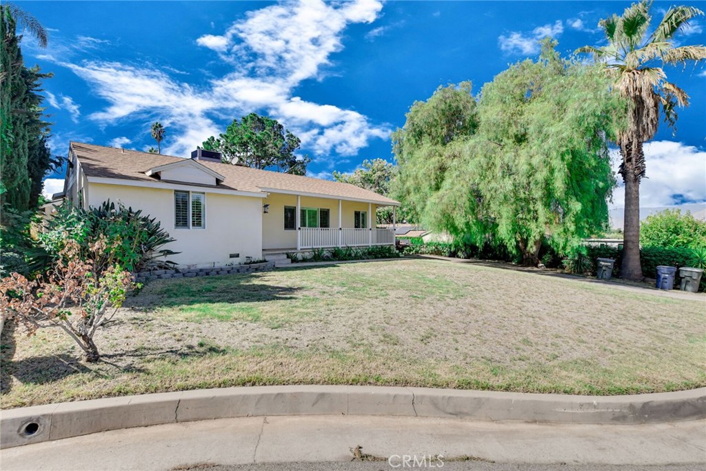 1318 Rolling Hills Road