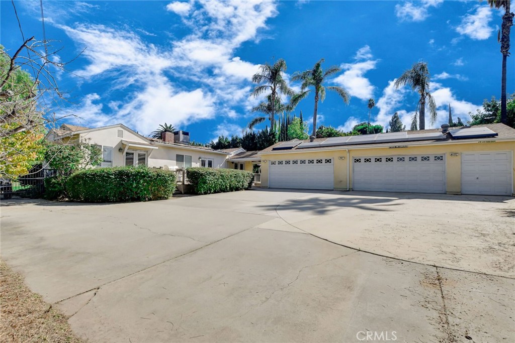 1318 Rolling Hills Road