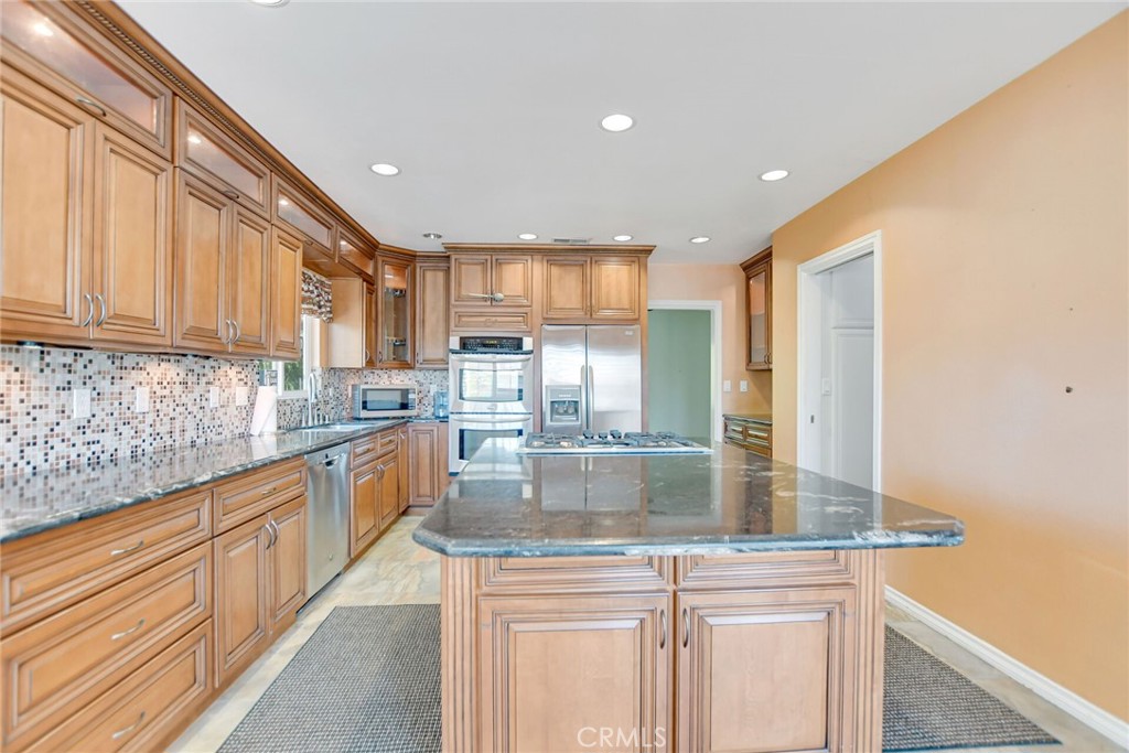 1318 Rolling Hills Road