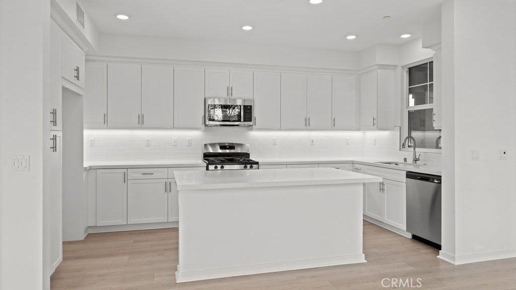 16438 Whittier Boulevard 3