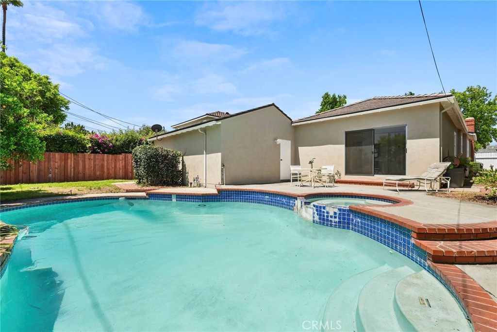 406 S Golden West Avenue