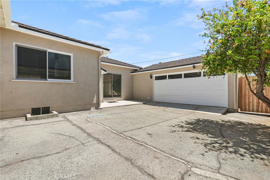 406 S Golden West Avenue