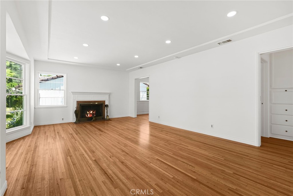 406 S Golden West Avenue