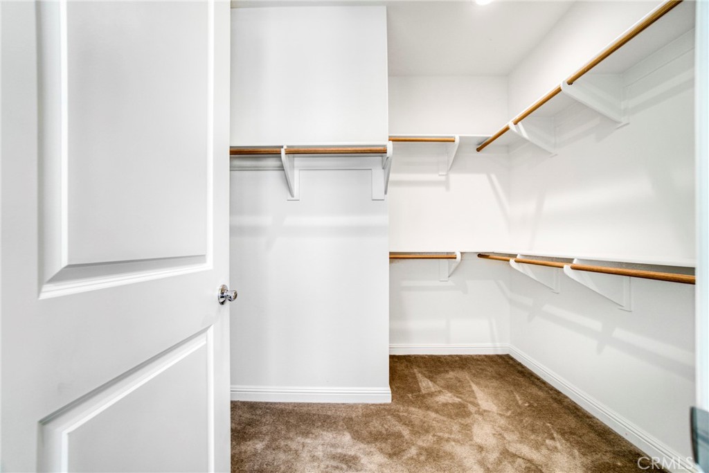 20817 W Bur Oak Circle