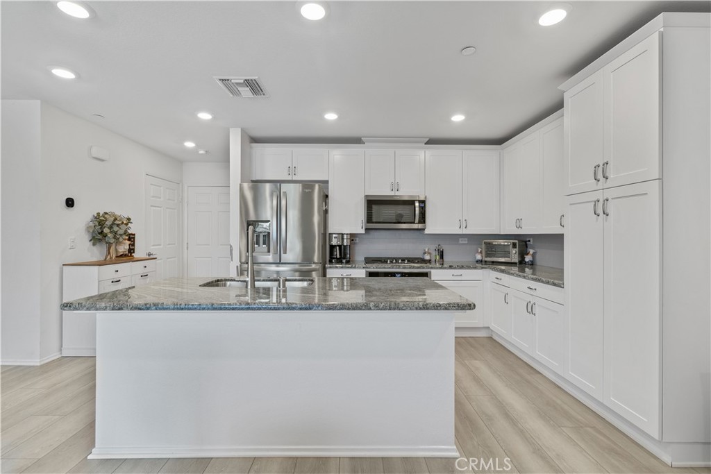 7155 Citrus Avenue 446