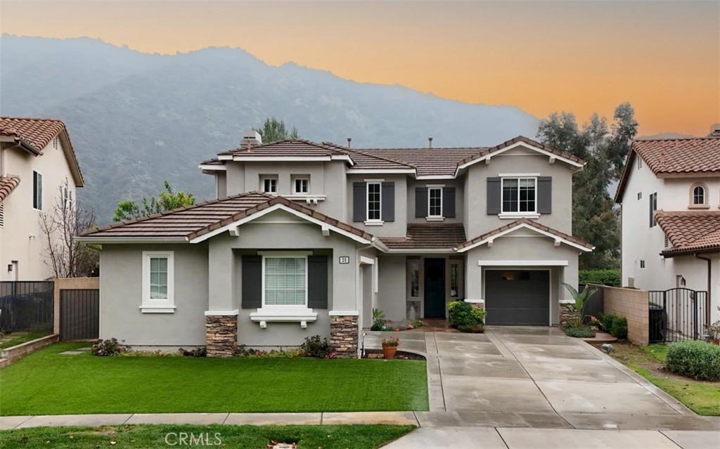 20 Moonridge Court