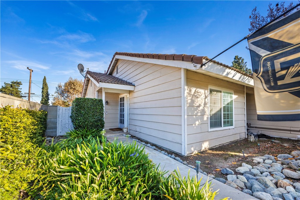7373 Lemonwood Place