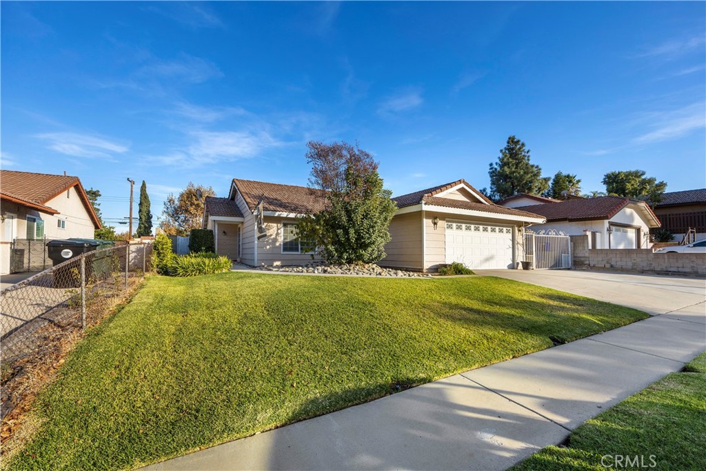 7373 Lemonwood Place